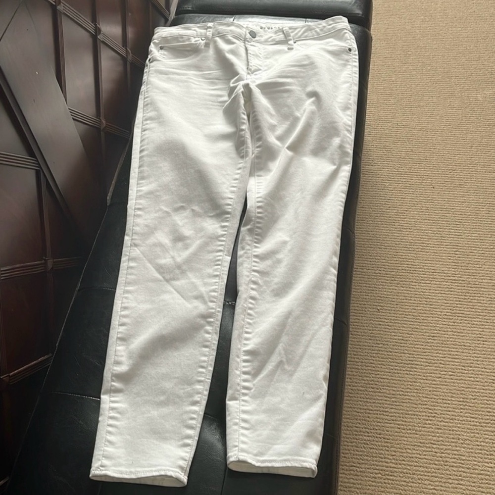 Articles Of Society Women's White Straight Leg Jeans